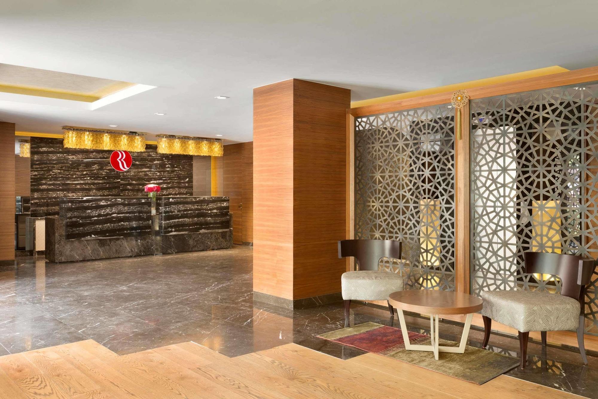 Ramada By Wyndham Gemli̇K Hotel Gemlik Exterior photo